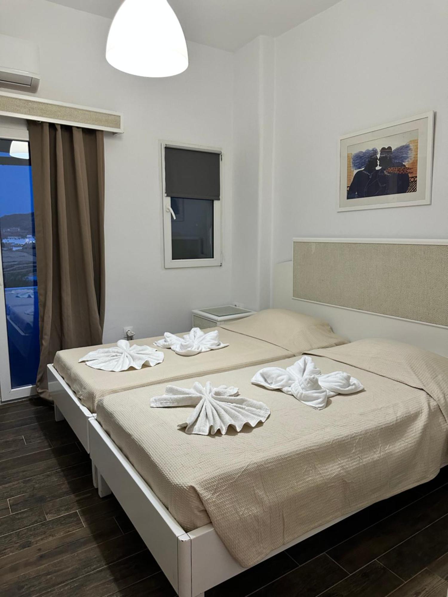 Ene'S Mykonos Apartment Klouvas Bagian luar foto