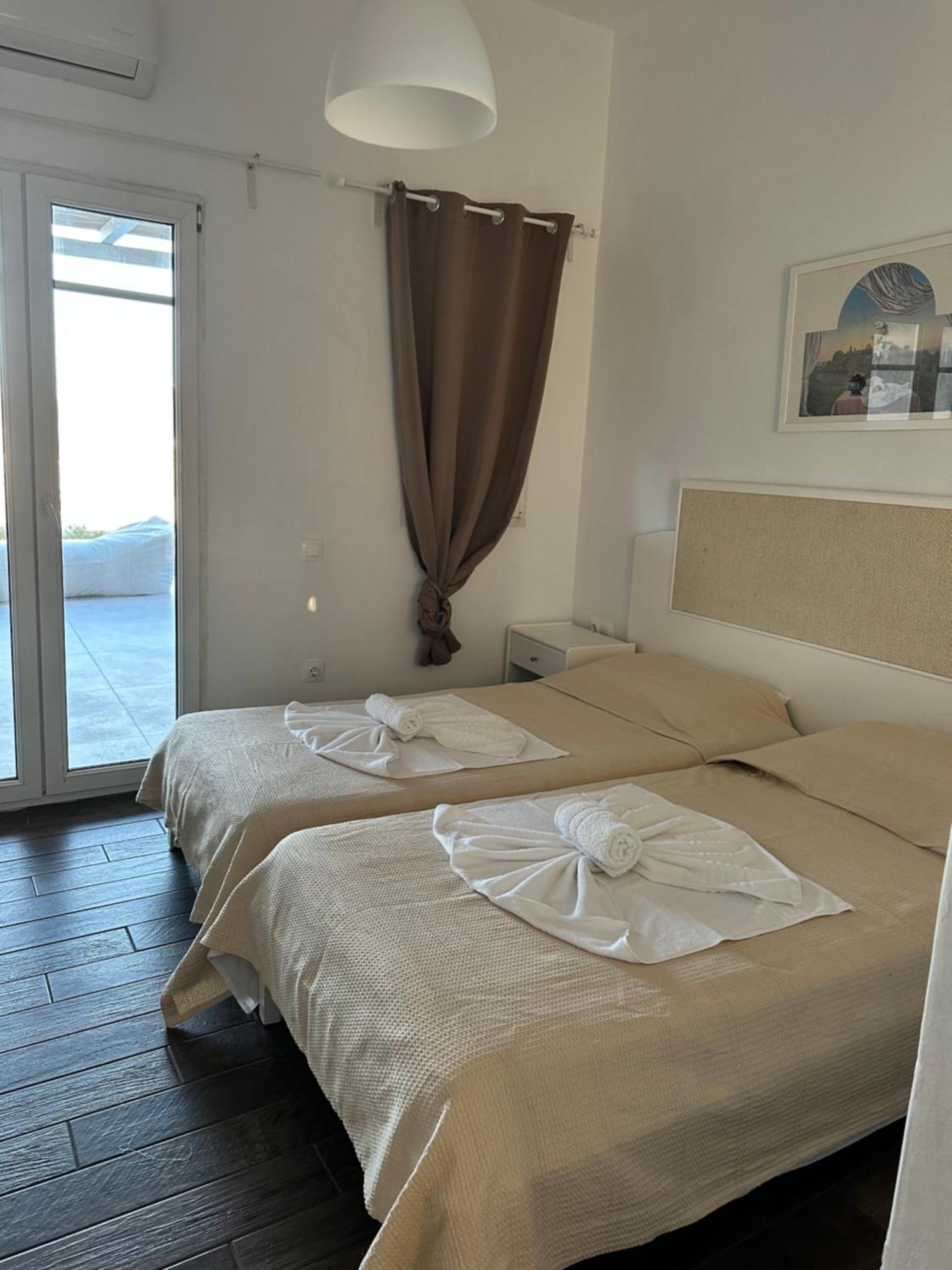 Ene'S Mykonos Apartment Klouvas Bagian luar foto