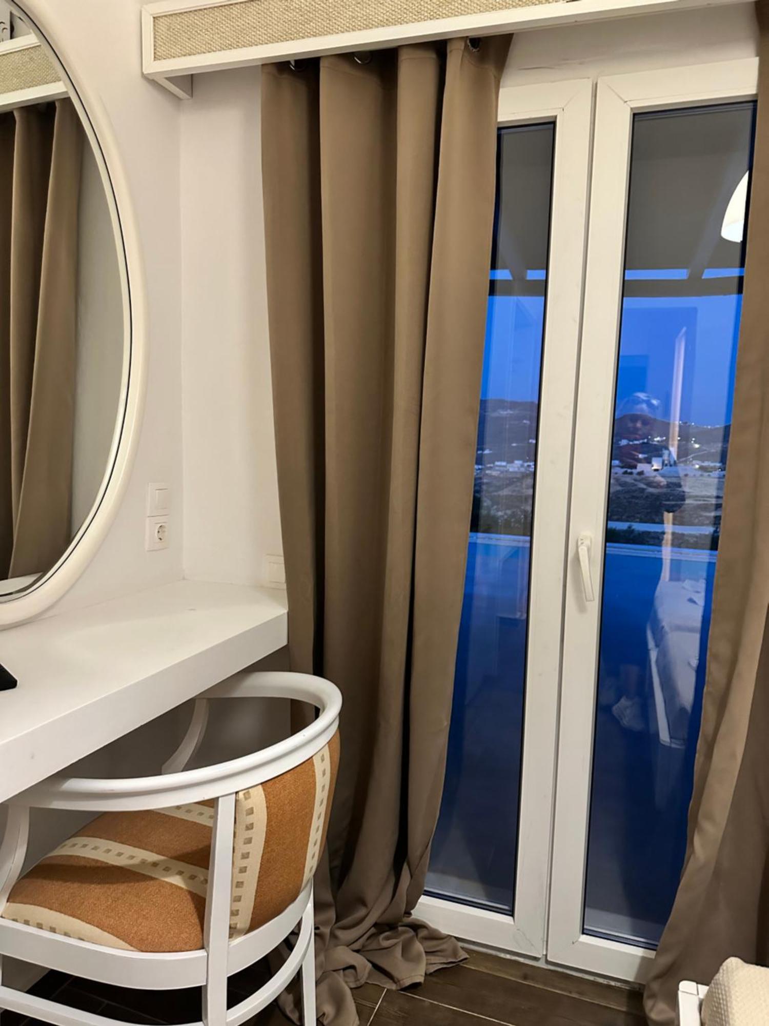 Ene'S Mykonos Apartment Klouvas Bagian luar foto