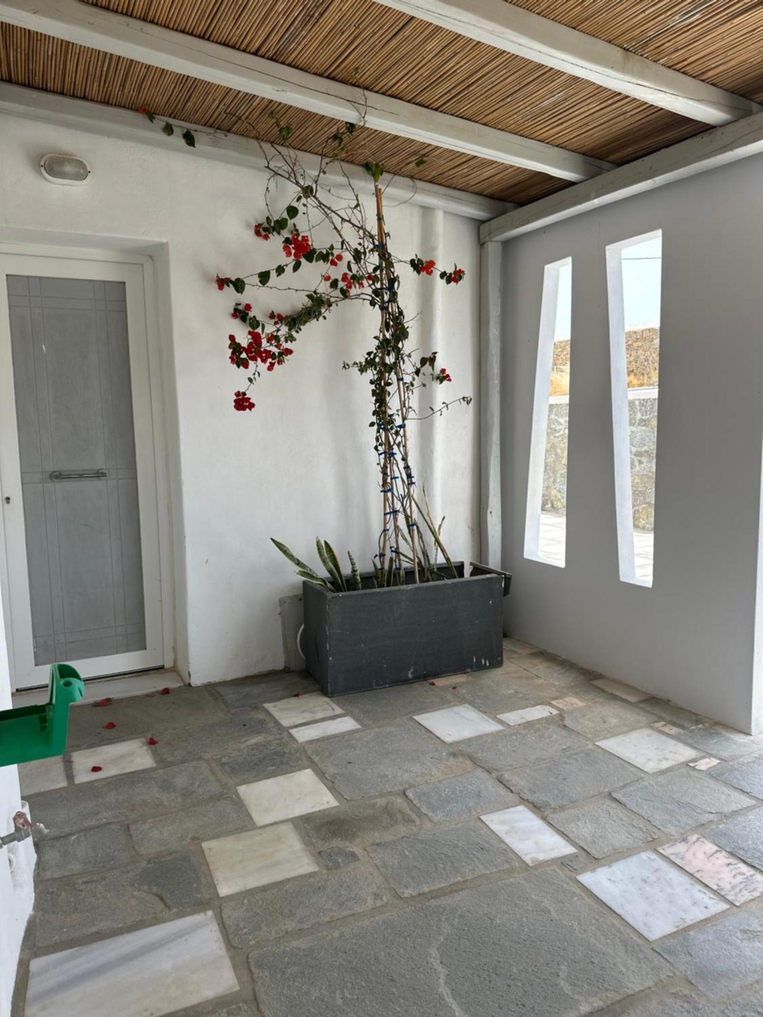 Ene'S Mykonos Apartment Klouvas Bagian luar foto
