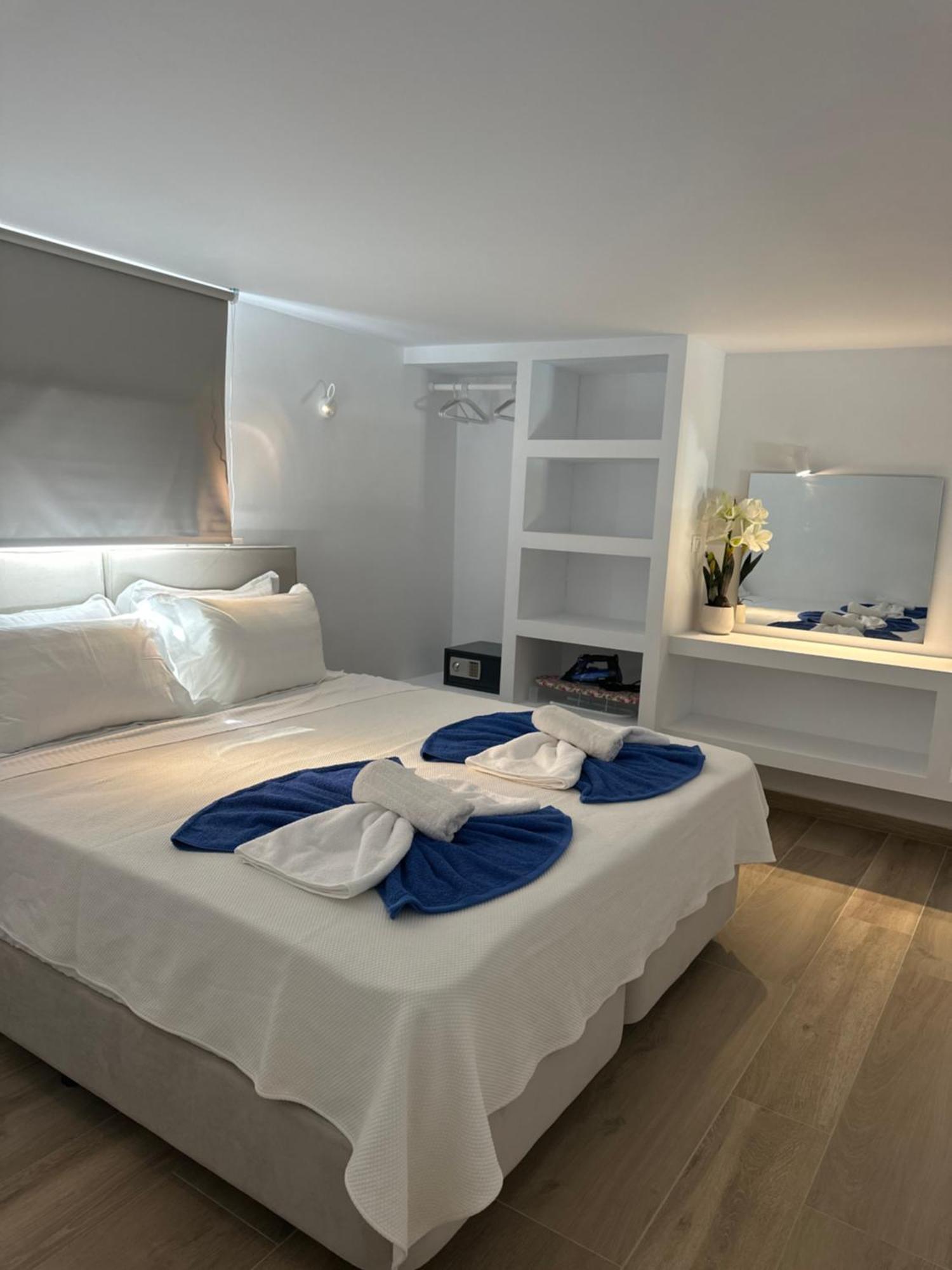 Ene'S Mykonos Apartment Klouvas Bagian luar foto
